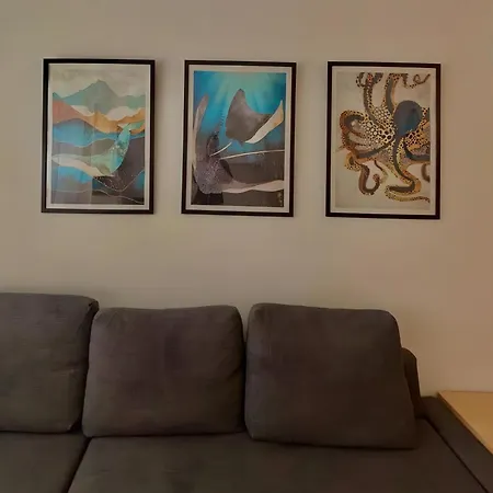 Fontanine House Apartament *